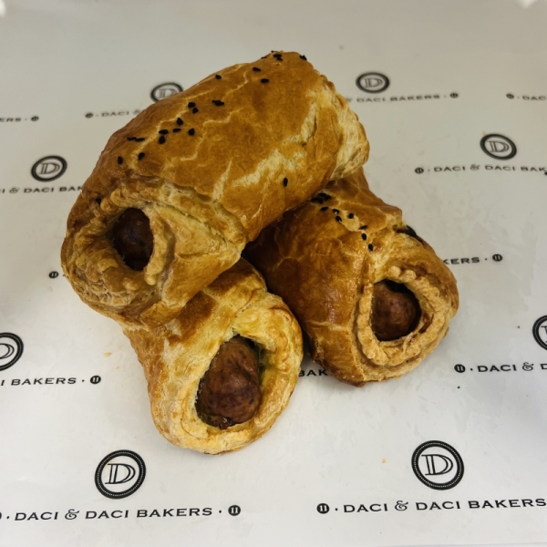 Beef & Shiraz sausage roll