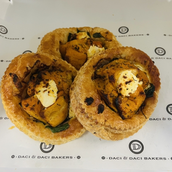 Roast pumpkin, caramelised onion & feta